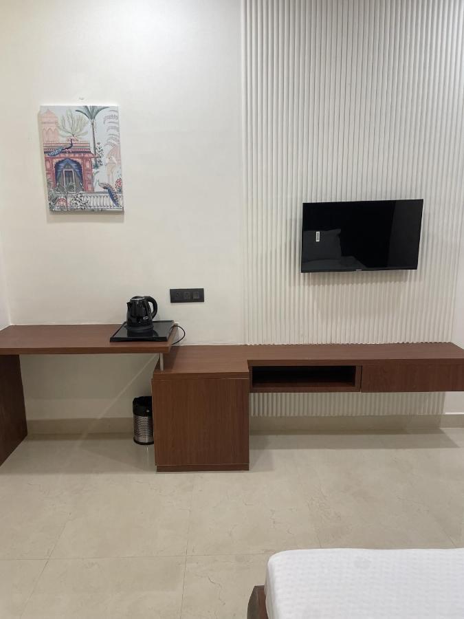 The Kedar Resort Mathura Buitenkant foto
